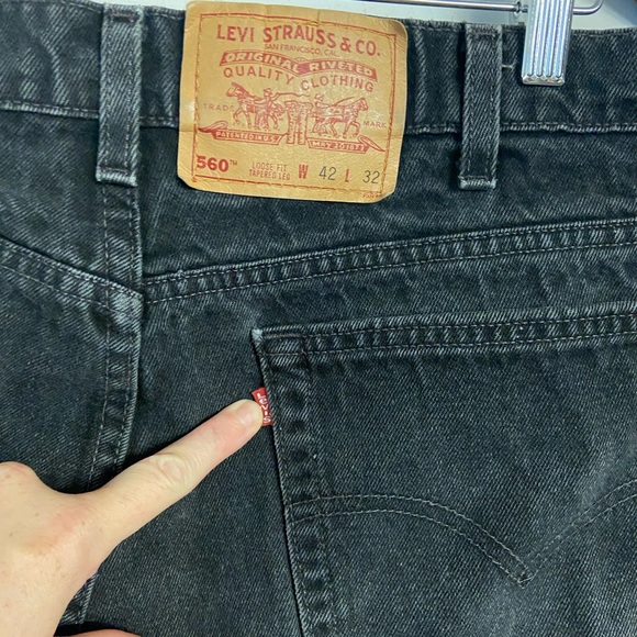 Vintage Levi’s 560 Black High Waisted Jeans - Picture 11 of 13
